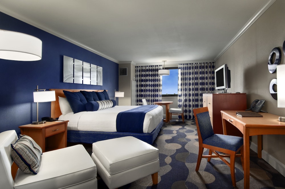 RENOVATED, PREMIUM, KING BED