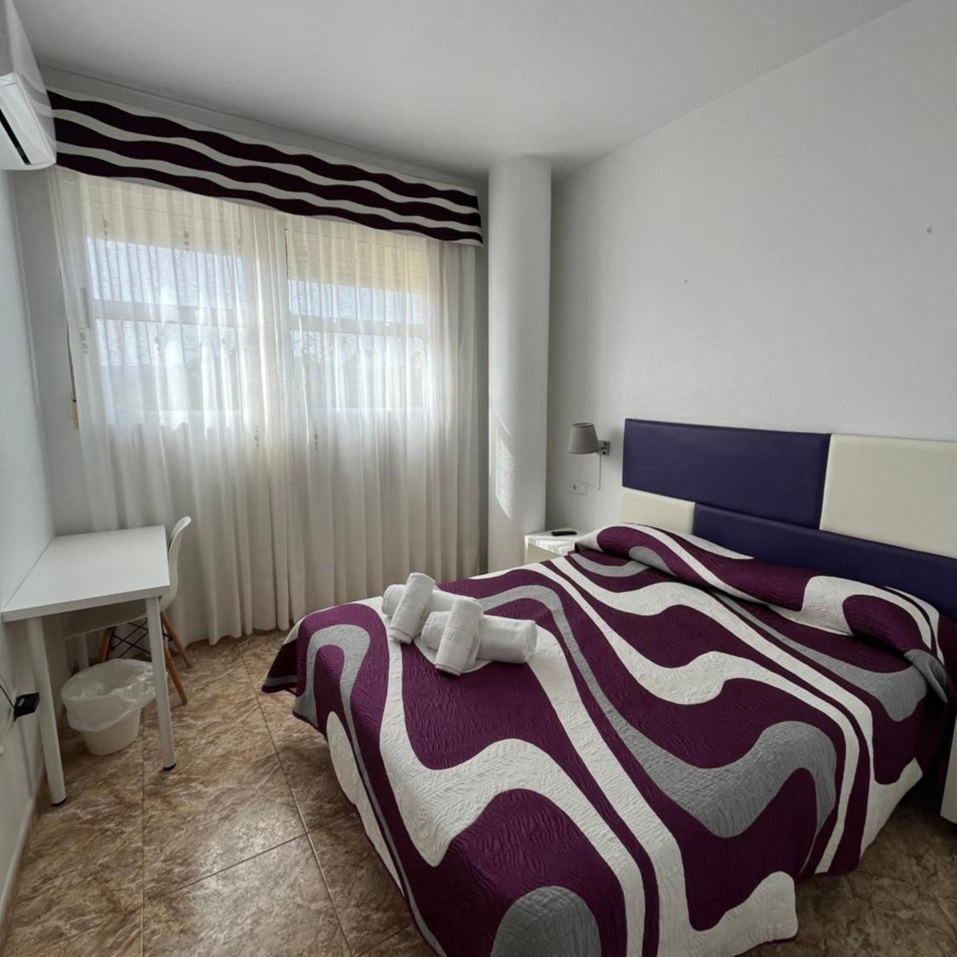 Room, Double or Twin Bed