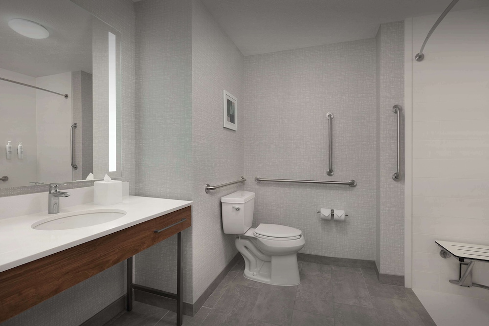 غرفة قياسية بسريرين كوين لذوي الإعاقة، Hampton Inn Waterloo Cedar Valley 4/6