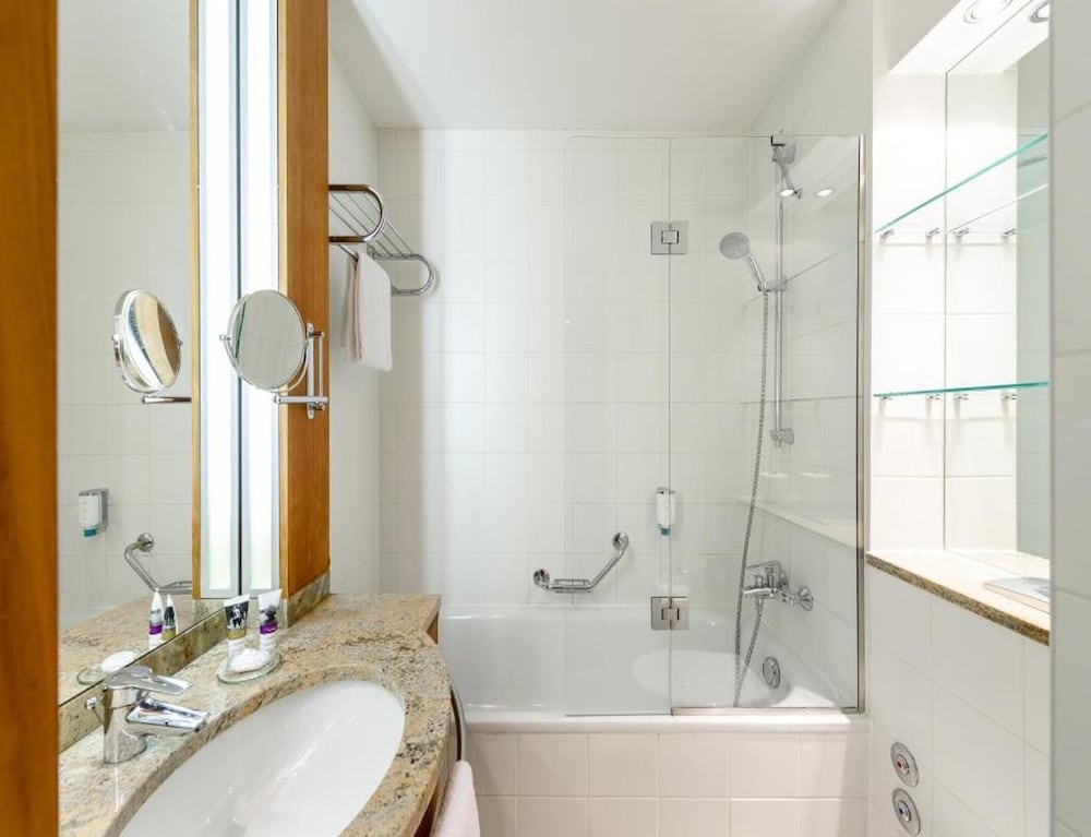 Mercure Hotel Munchen Airport Freising 48/50