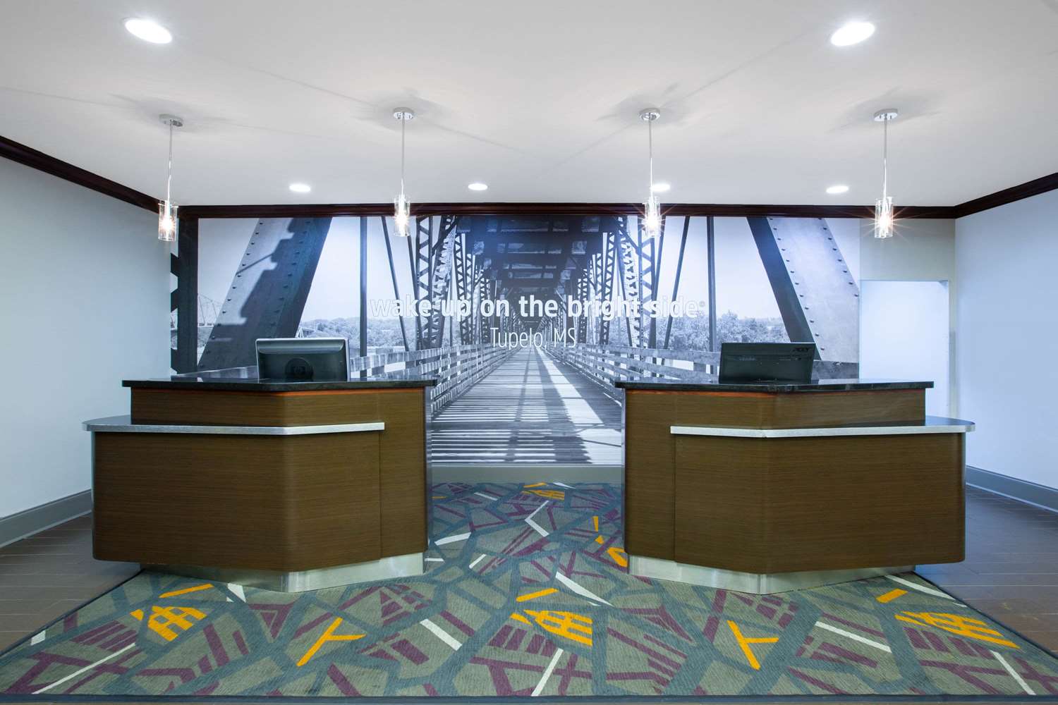Lobby at La Quinta Inn & Suites by Wyndham Tupelo, TUPELO - MS