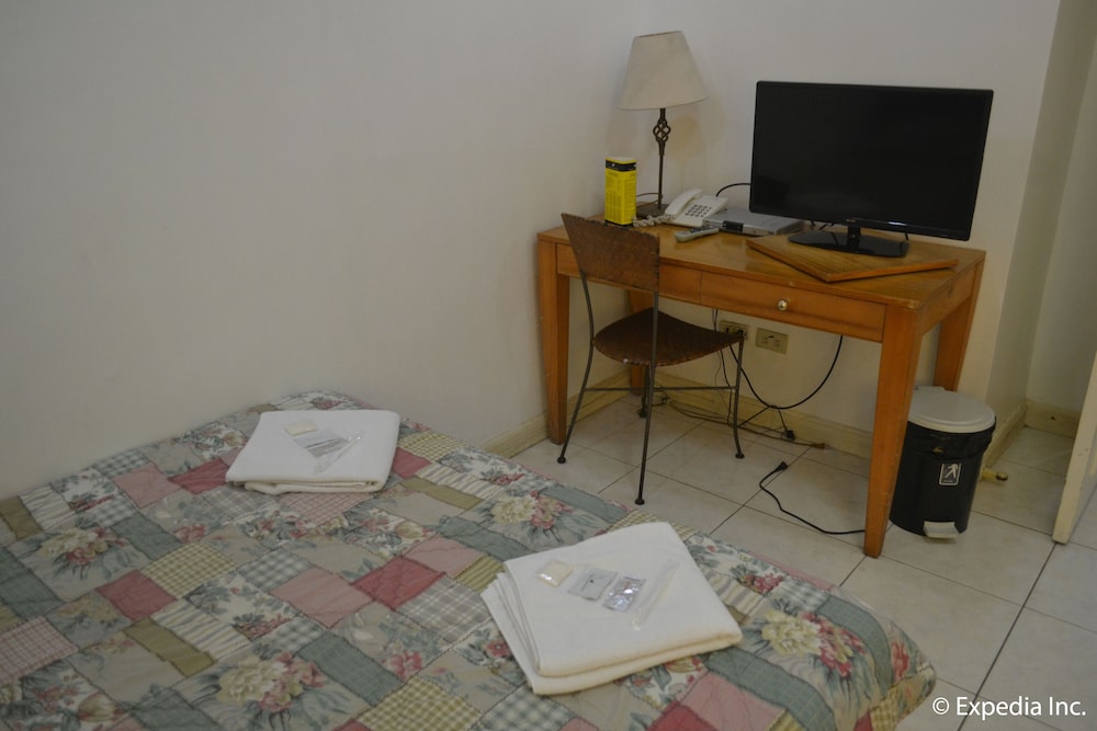 Tagaytay Country Hotel 42/57