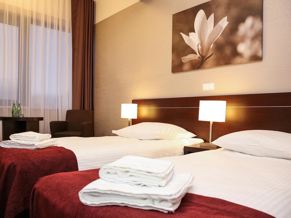 Mercure Piotrkow Trybunalski Vestil 10/50