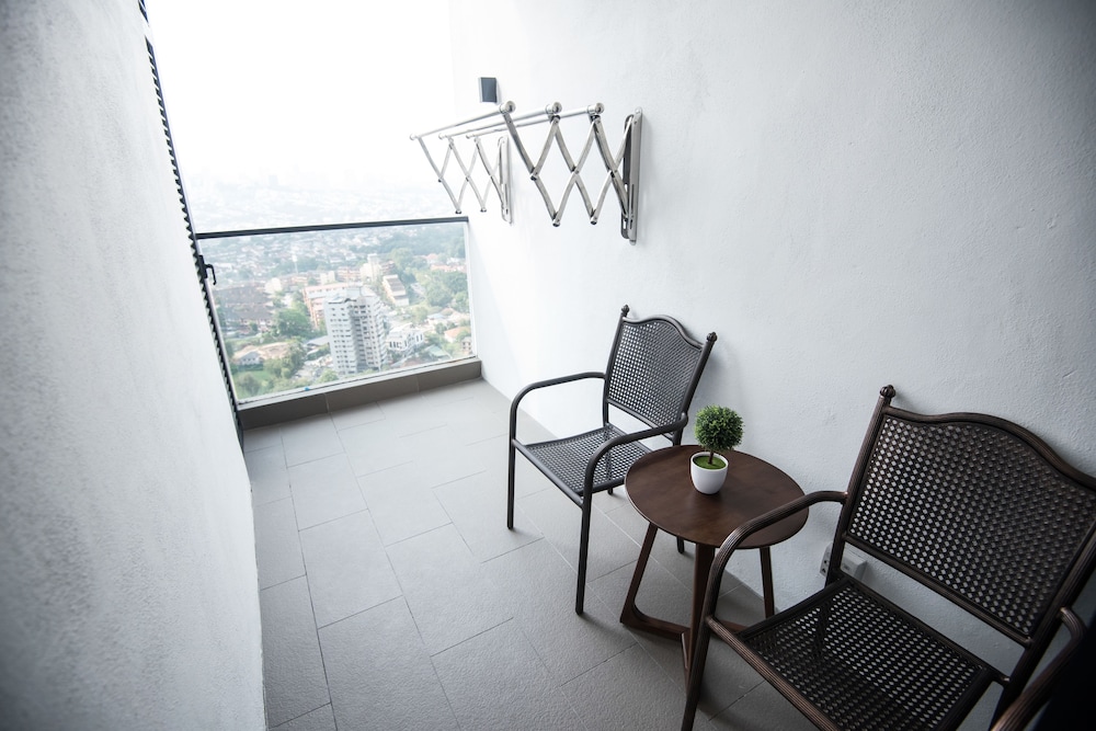 KL Sentral Bangsar Suites (EST) by Luxury Suites Asia 64/74