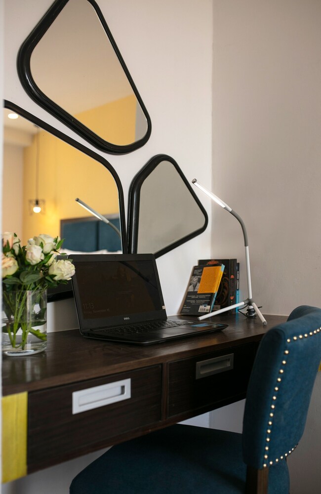 Azalea Park View Boutique Hotel 21/50