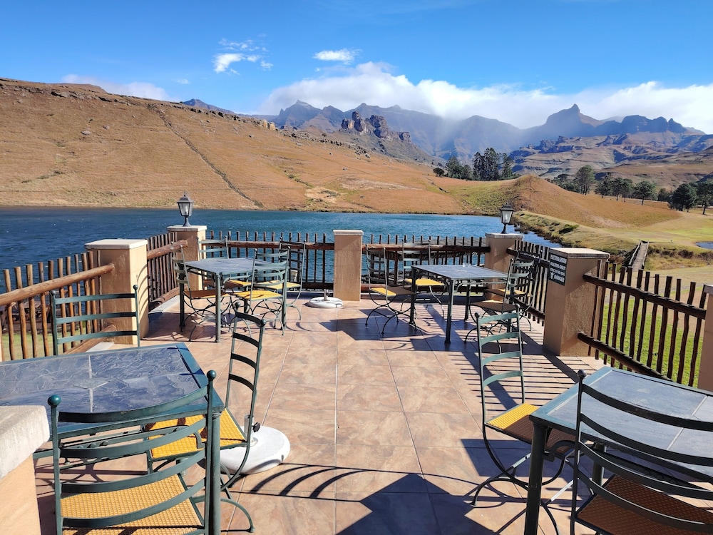 Fairways Drakensberg 25/50