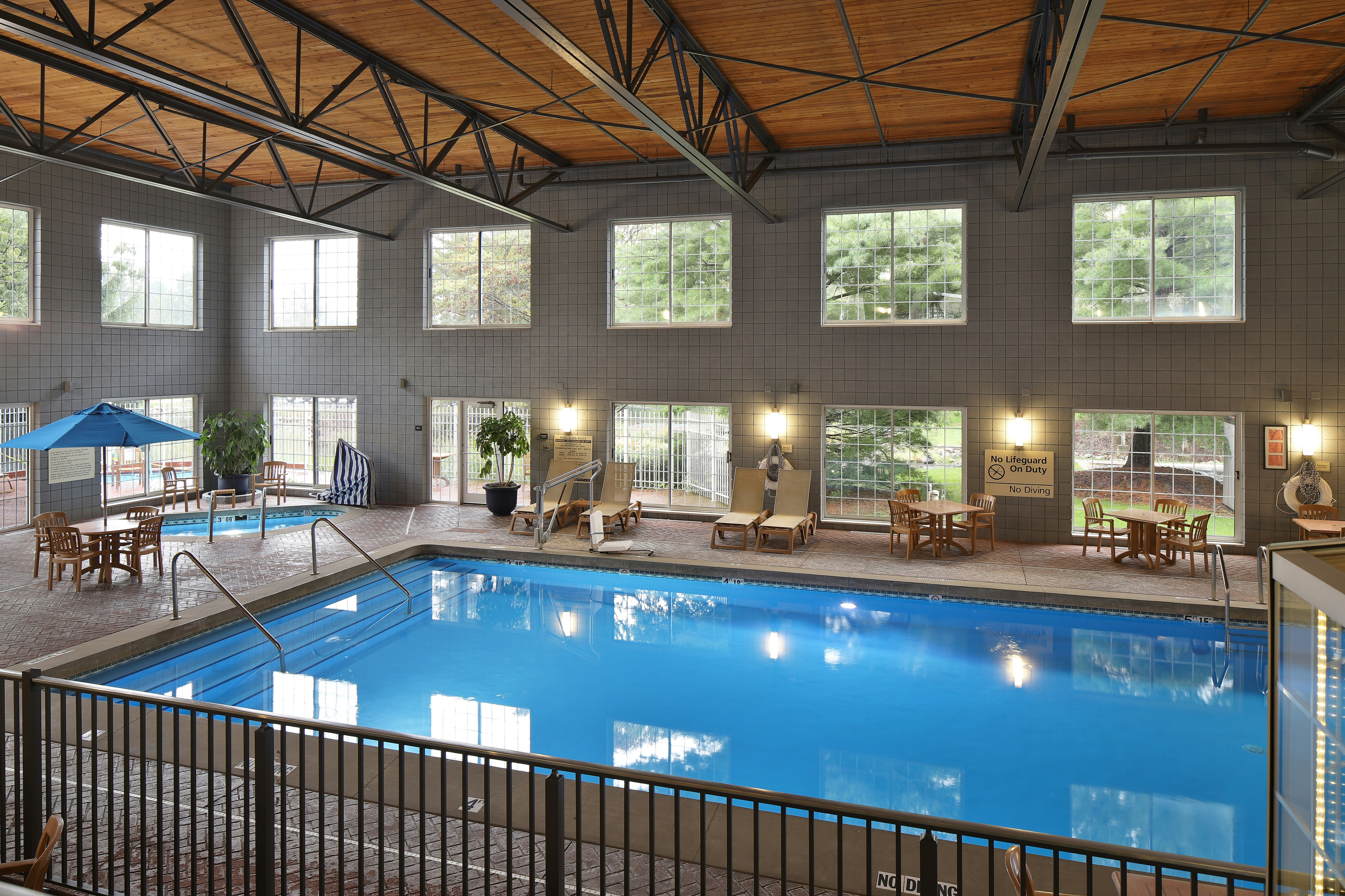 Hampton Inn Holland 26/55