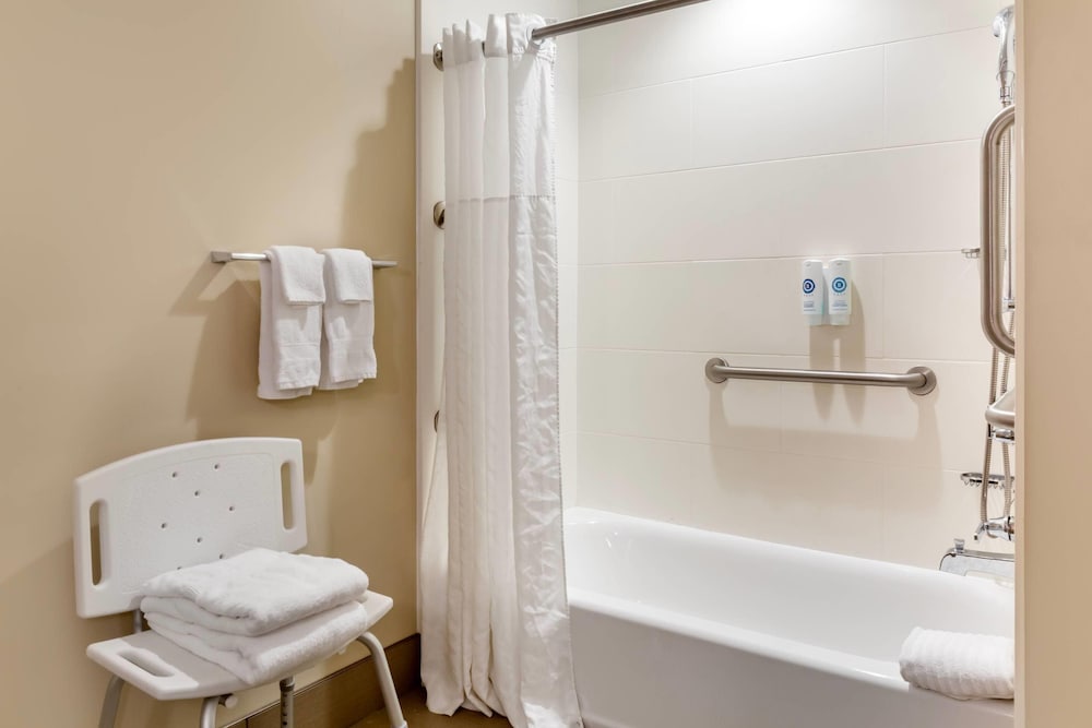 جناح بسريرين كوين لذوي الإعاقة، Comfort Suites Florence - Cincinnati South 7/7