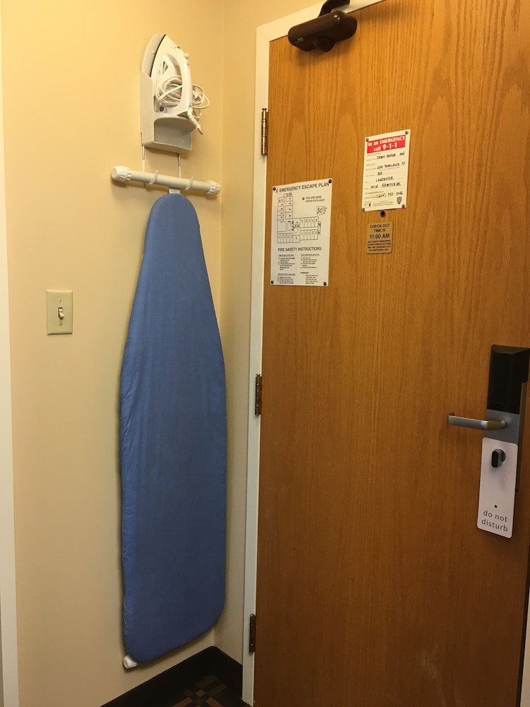 Cabot Inn and Suites 10/50