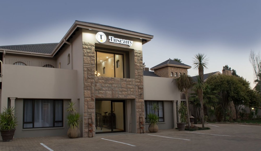 Tuscany Boutique Hotel 4/50
