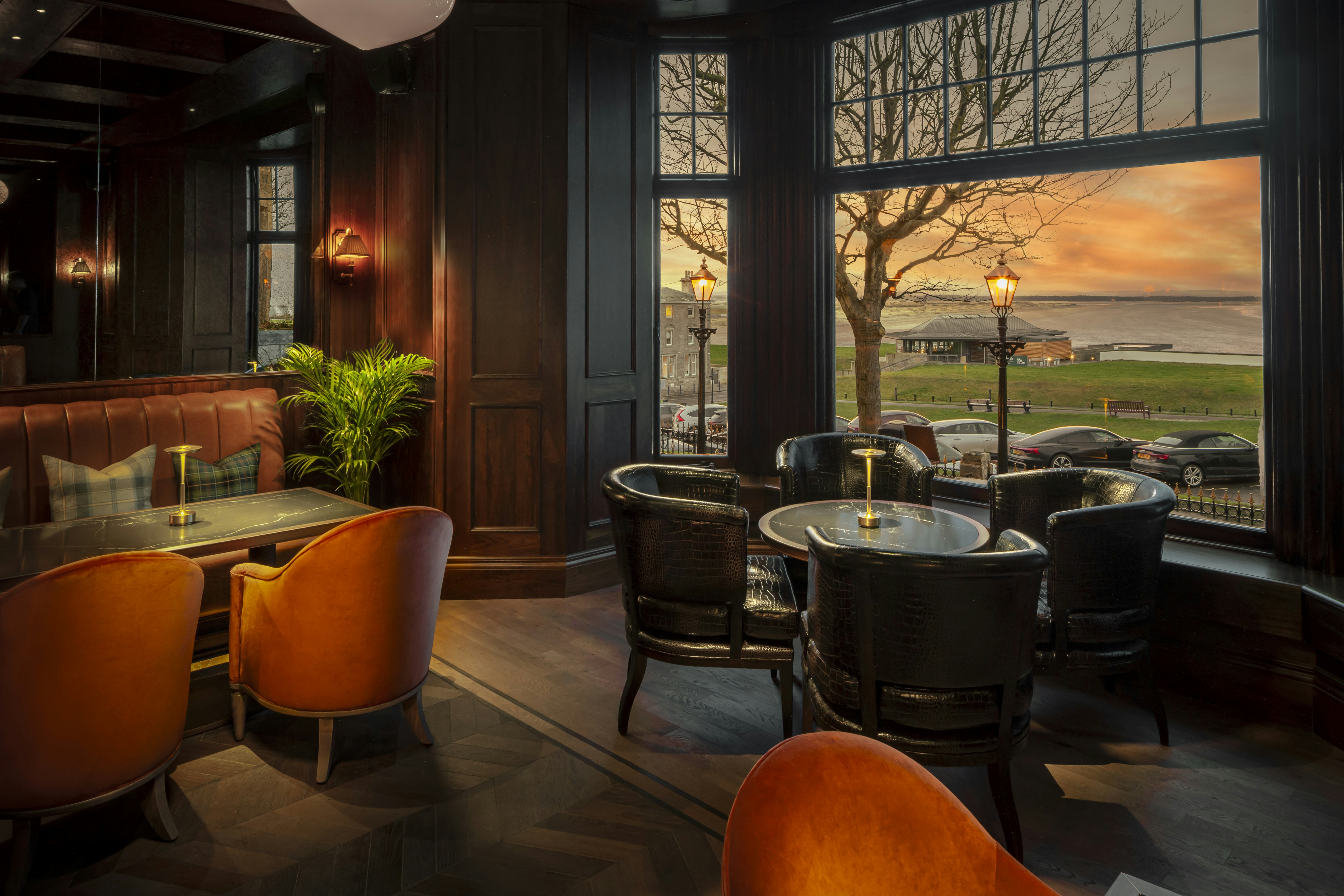 Scores Hotel 25/33