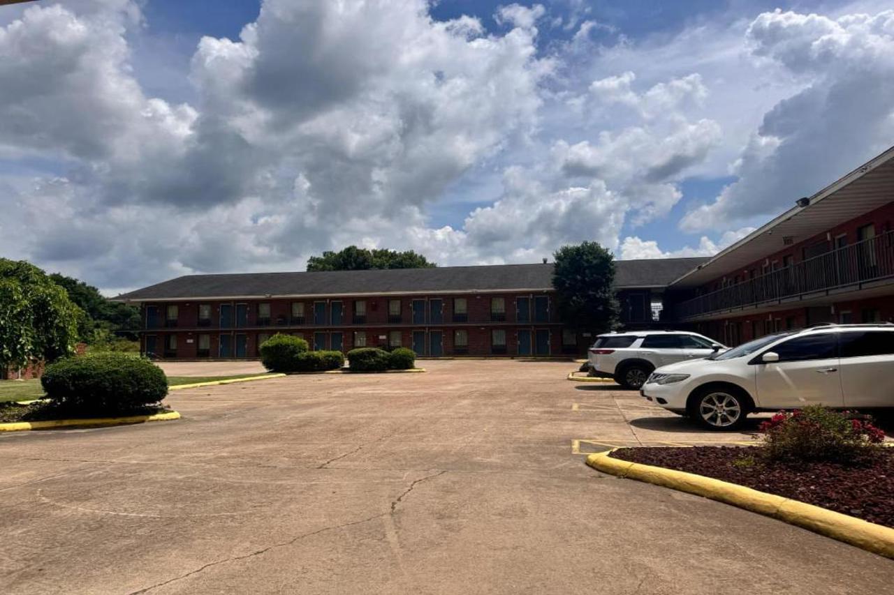 Delta Inn West Helena US 49 AR 28/30