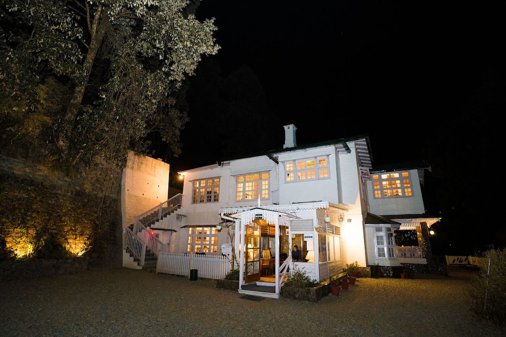 BHIKAMPUR LODGE 44/50