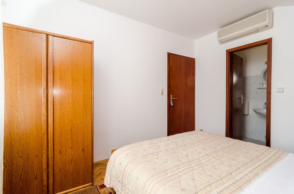GUESTHOUSE MORETIC 12/40