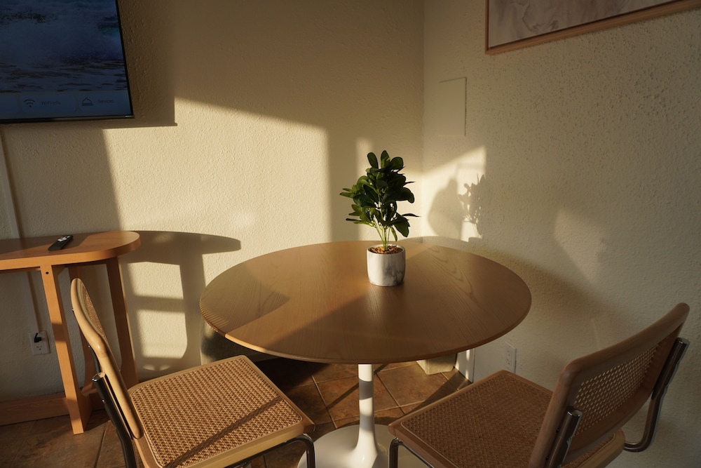 Casa Del Sole Motel 41/54