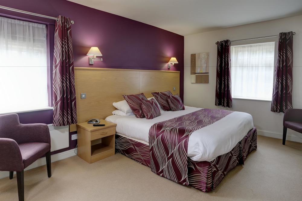 EXECUTIVE, DOUBLE BED
