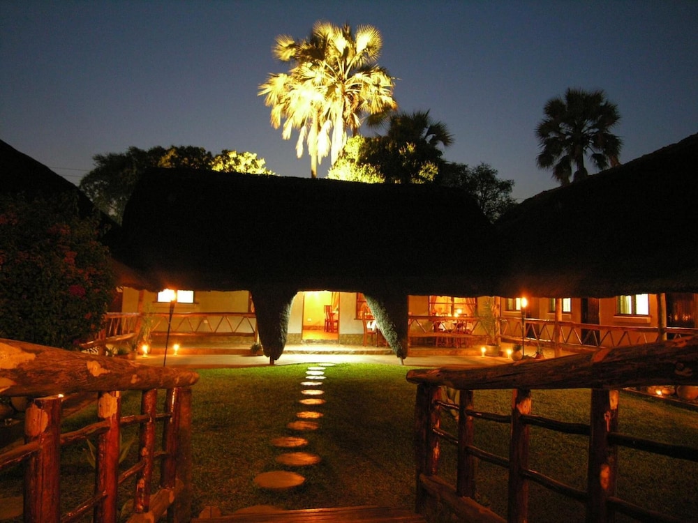 Ngolide Lodge 36/45