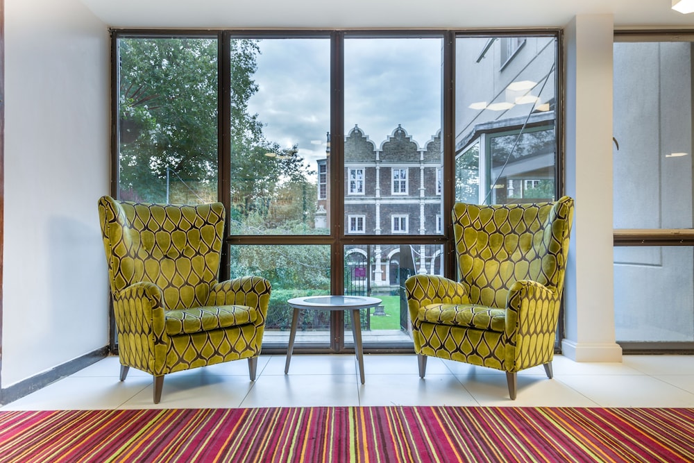 Safestay London Kensington Holland Park 23/27