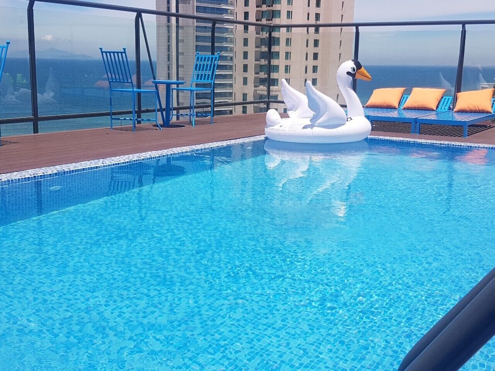 Royal Family Hotel Da Nang 26/50