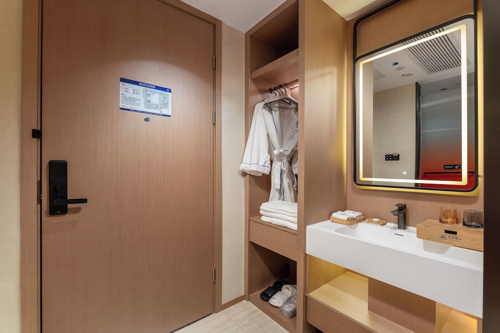 PIN Hotel Guangzhou Beijing Road Pedestrian Street Peasant Movement Institute Metro Station Branch 43/48