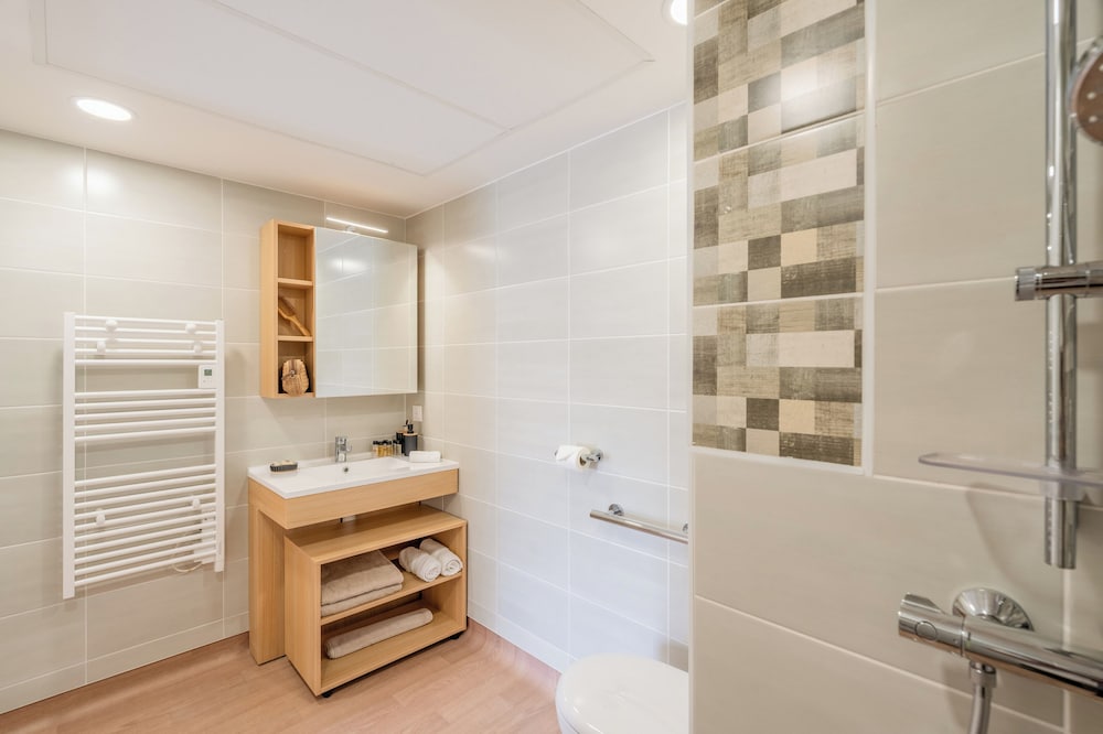 Quality Aparthotel Pau Porte des Pyrenees 40/41