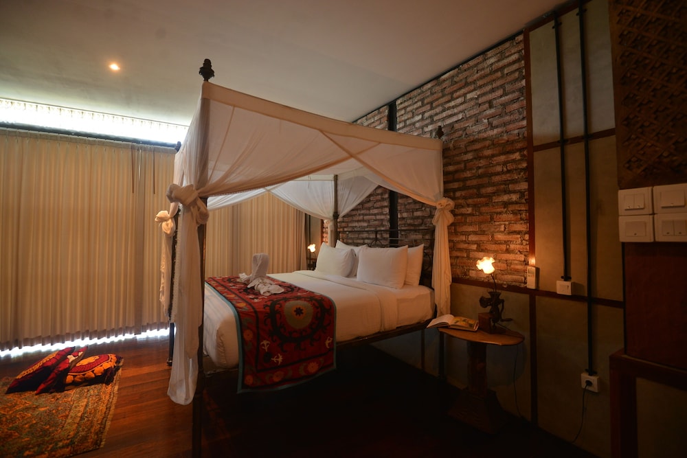 Taman Nauli Bed & Breakfast 4/21