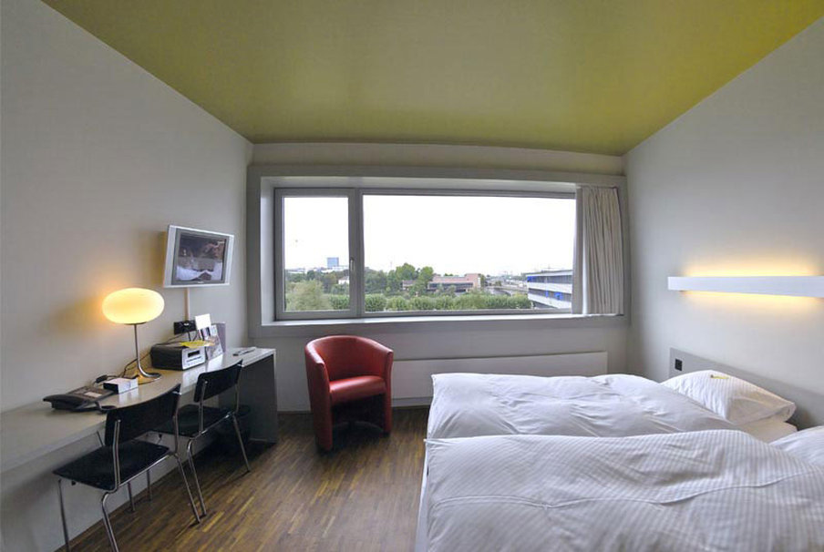 DASBREITEHOTEL 9/56