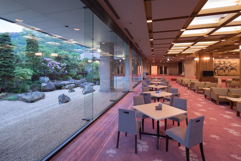HANAMAKI ONSEN HOTEL SENSHUKAKU 42/46