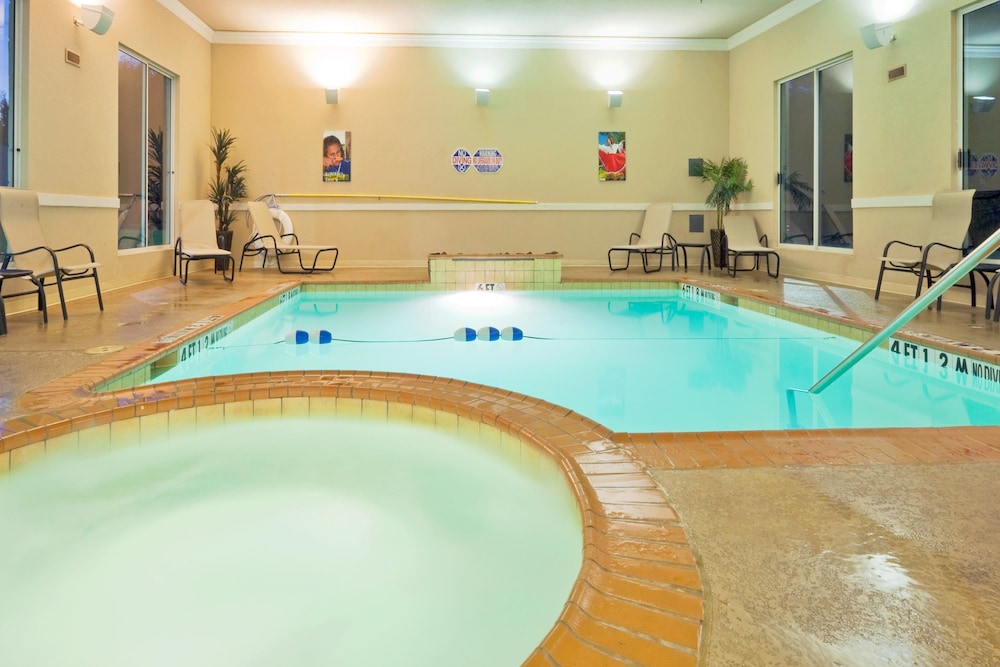 Holiday Inn Express Hotel Suites Athens 4/47