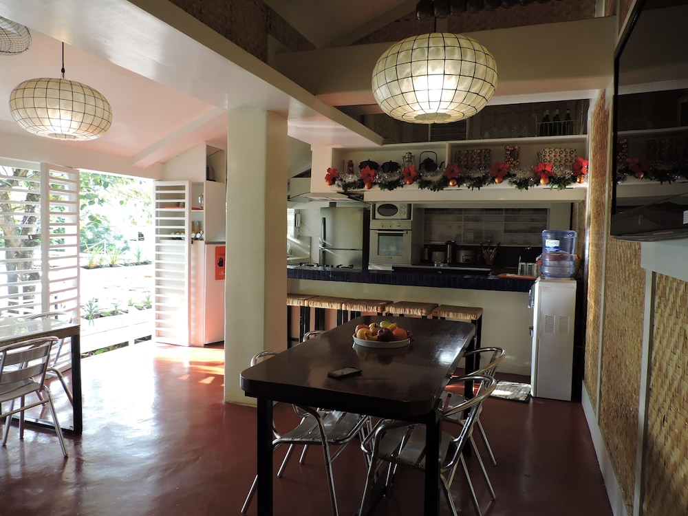 Orange Mangrove Pension House by SMS Hospitality 54/60