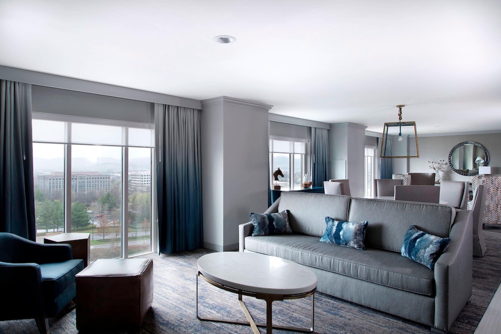 Franklin Marriott Cool Springs 36/80