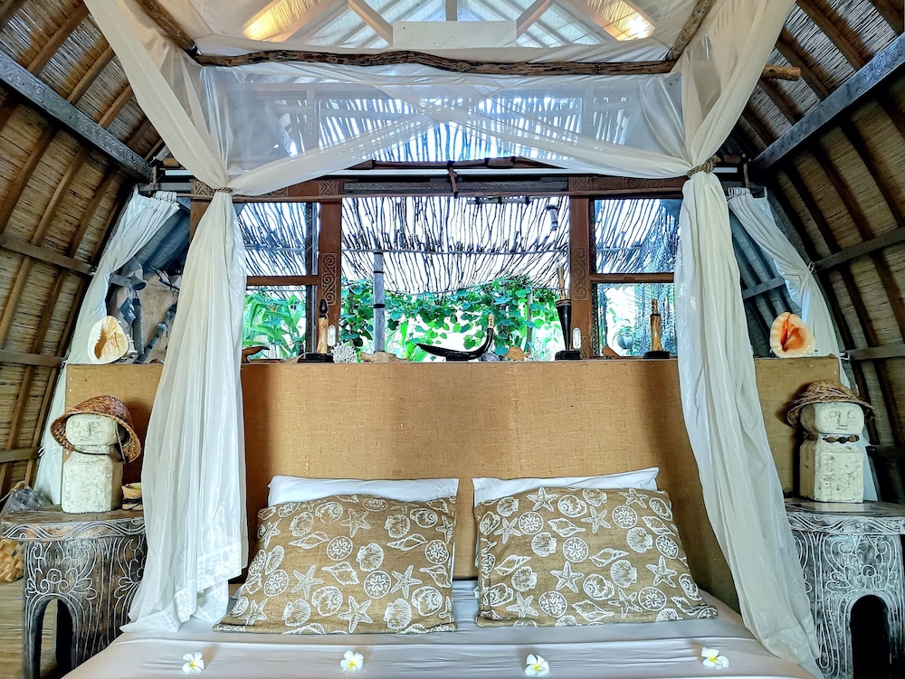 Coconut Garden Beach Resort 7/47