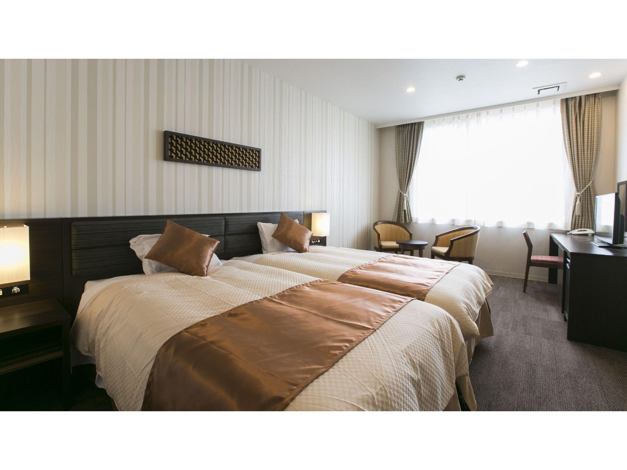 Residential, Twin Beds, Main Building