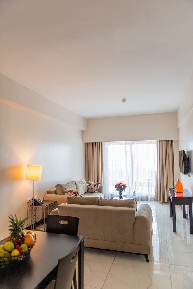 Acacia Premier Hotel 50/66