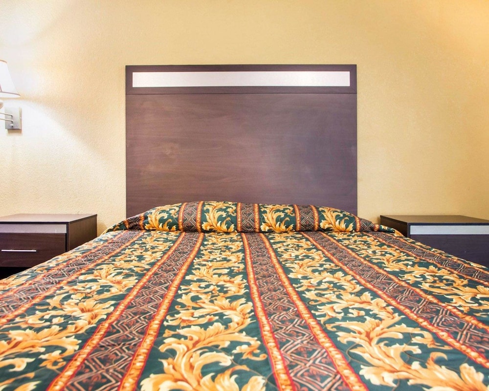 Rodeway Inn Mount Laurel Hwy 73 19/27