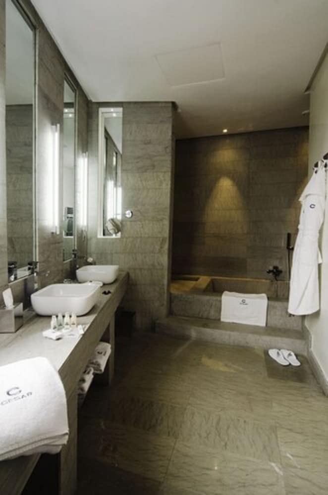 Cesar Resort And Spa 28/30