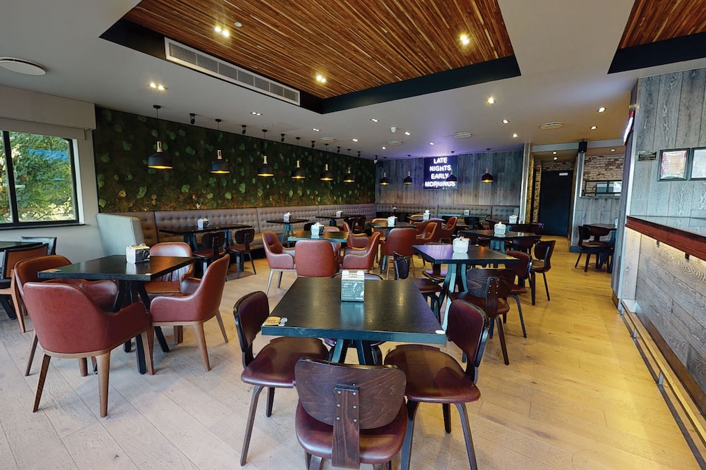 Village Urban Resort Nottingham 43/62