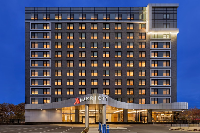 Marriott New York JFK Airport 1/2