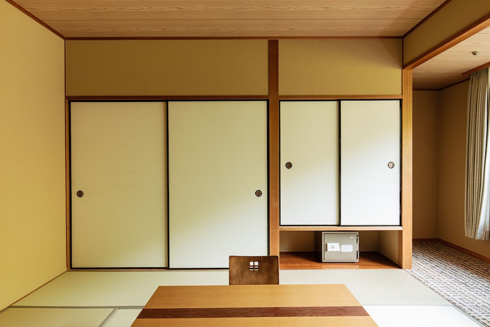 Japanese, 4 Futon Beds, No Bathroom، Kamenoi Hotel Arima 3/3
