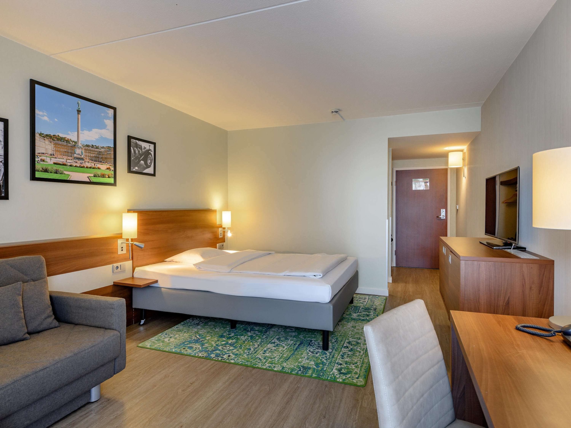 Privilege, Queen Bed, Sofa, Mercure Hotel Stuttgart Sindelfingen an der Messe 5/8