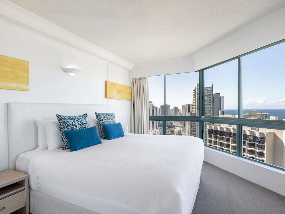 Mantra Crown Towers Surfers Paradise 25/95