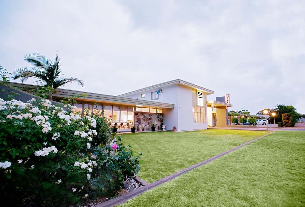 ADELAIDE ROAD MOTOR LODGE 44/49