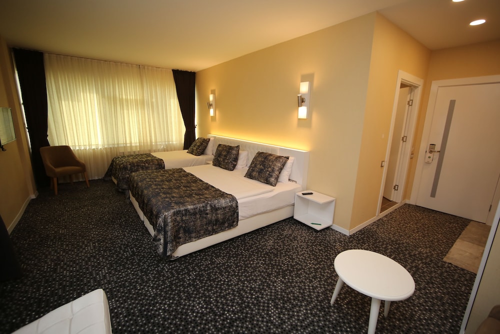 Grand Nora Hotel 16/49