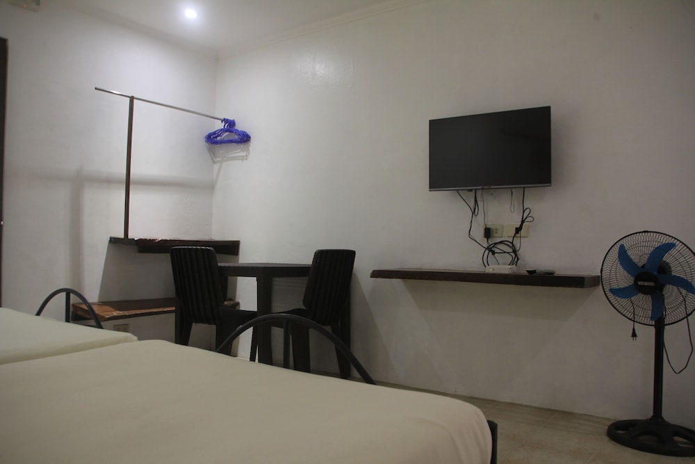 The Lazy Dog Bed And Breakfast 42/60