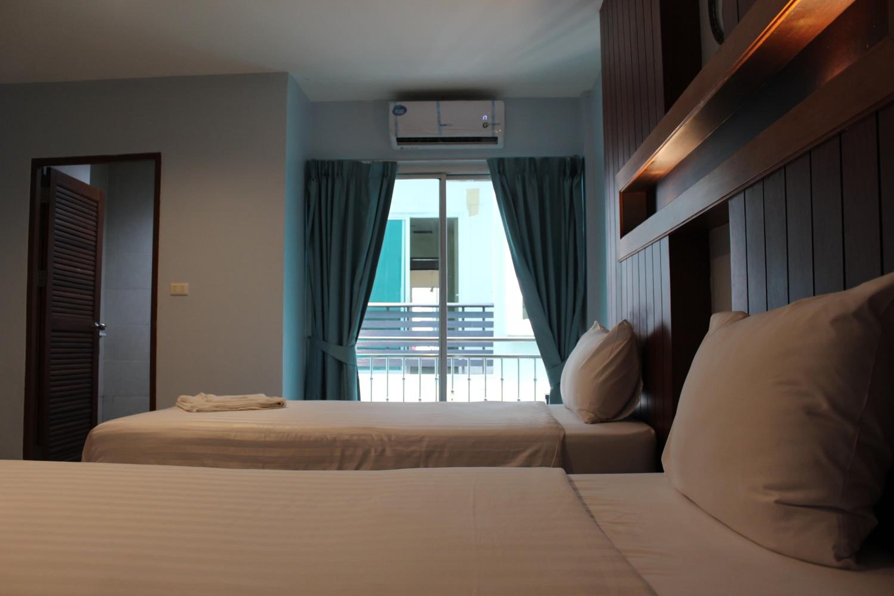 Cokoon Deva Patong Hotel 26/38