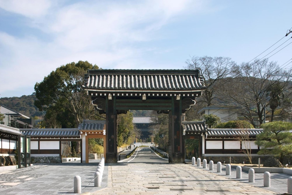 Chion-In Wajun Kaikan 42/48