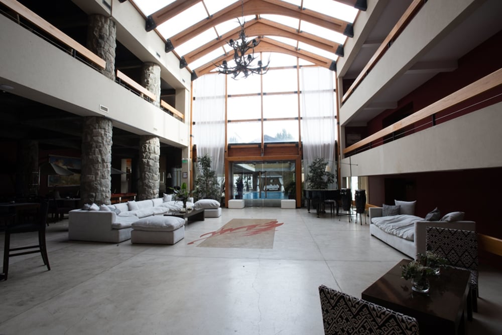 Cacique Inacayal Lake & Spa Hotel 34/50