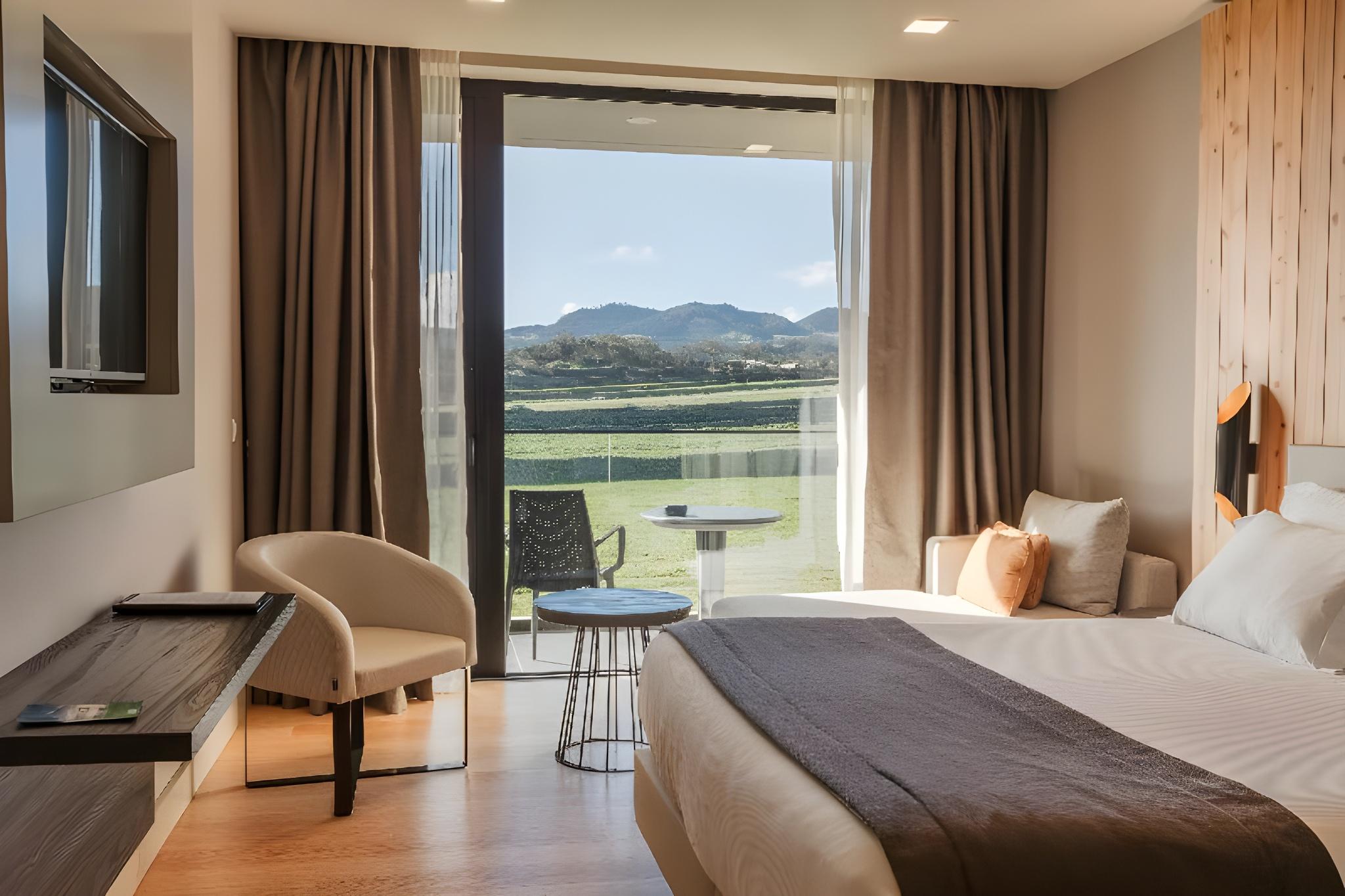 Room, 2 Double Beds, Land View