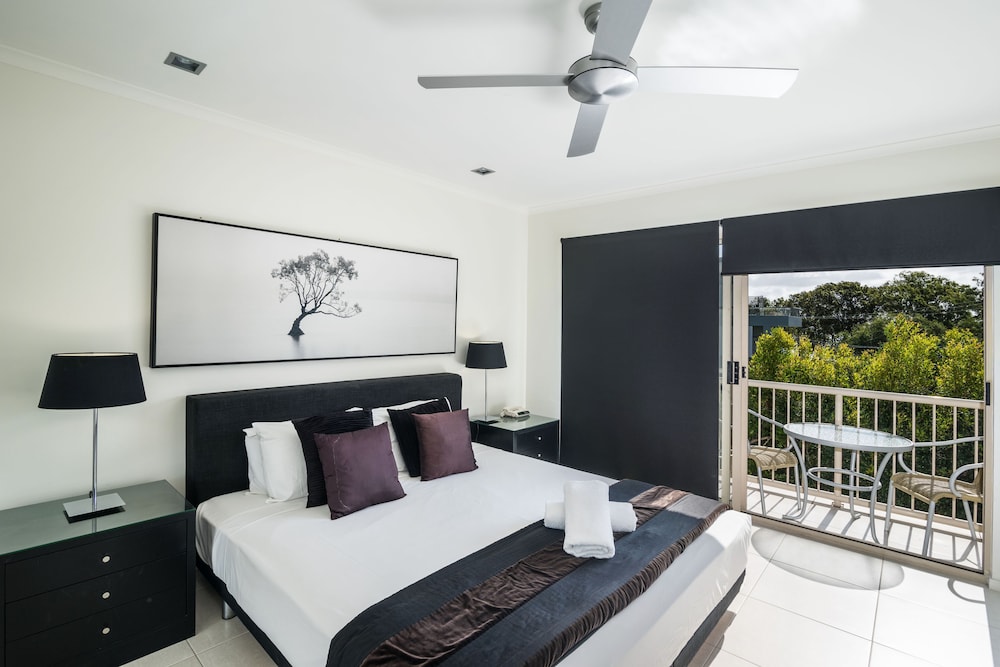 OFFSHORE NOOSA RESORT 33/78