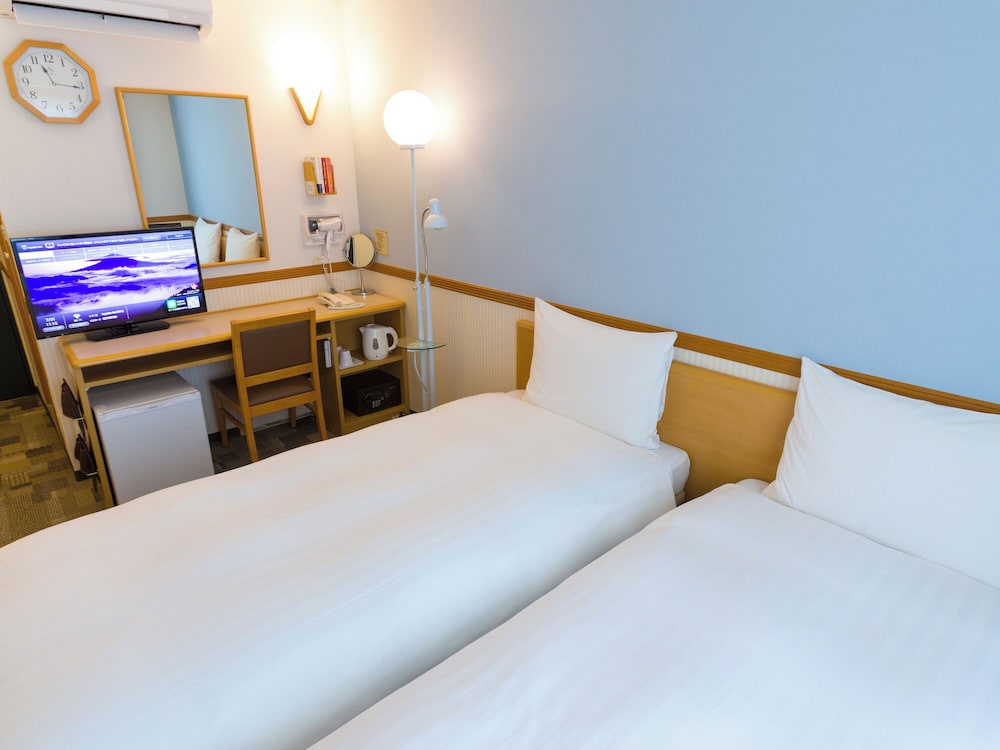 Toyoko Inn Tokyo-eki Shin-Ohashi Mae 23/68
